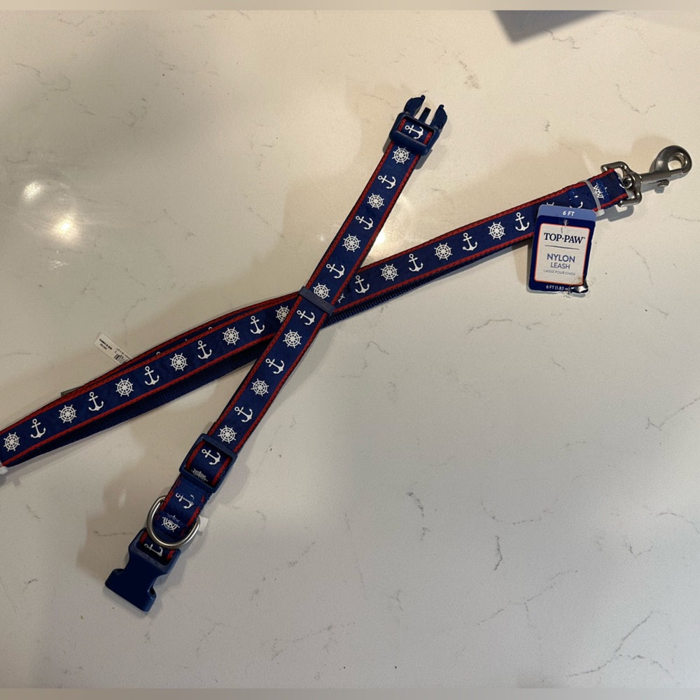 Top Paw 6ft Nylon Leash with adjustable collar in anchor print
